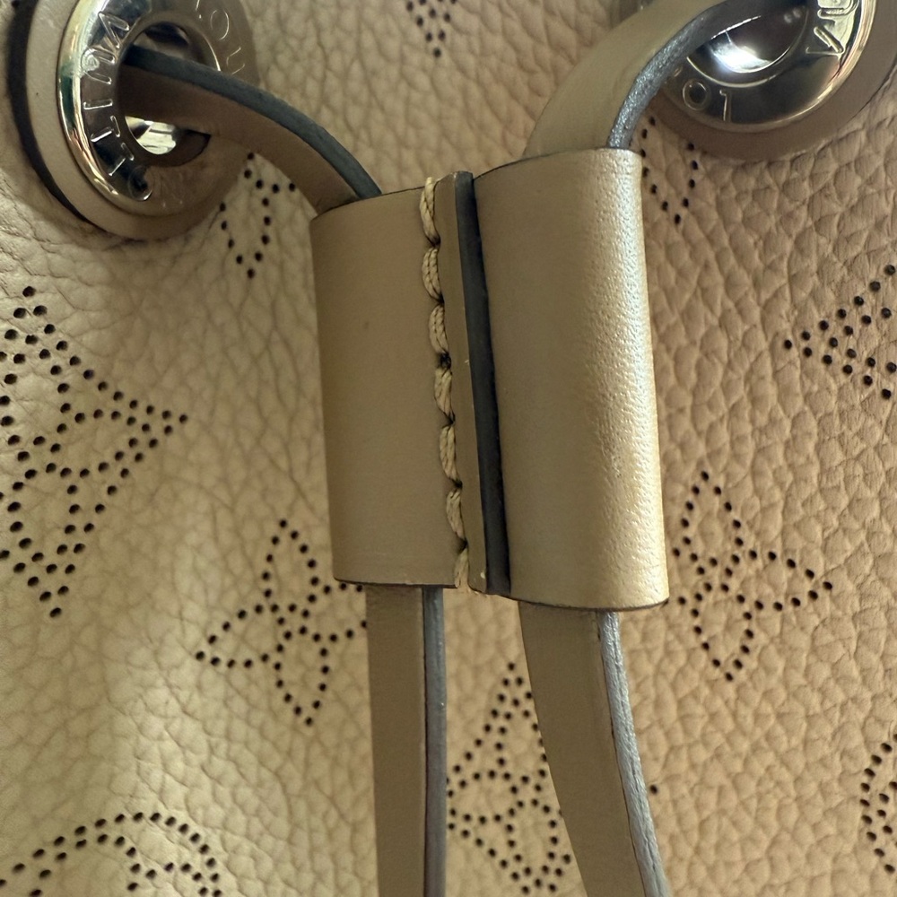 Louis Vuitton Muria bucket bag - Picture 4 of 12